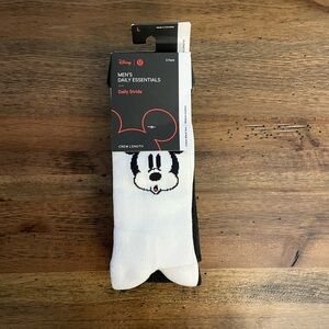 Disney + Lululemon Men's Daily Essentials Crew Socks - White & Black SOLD OUT!